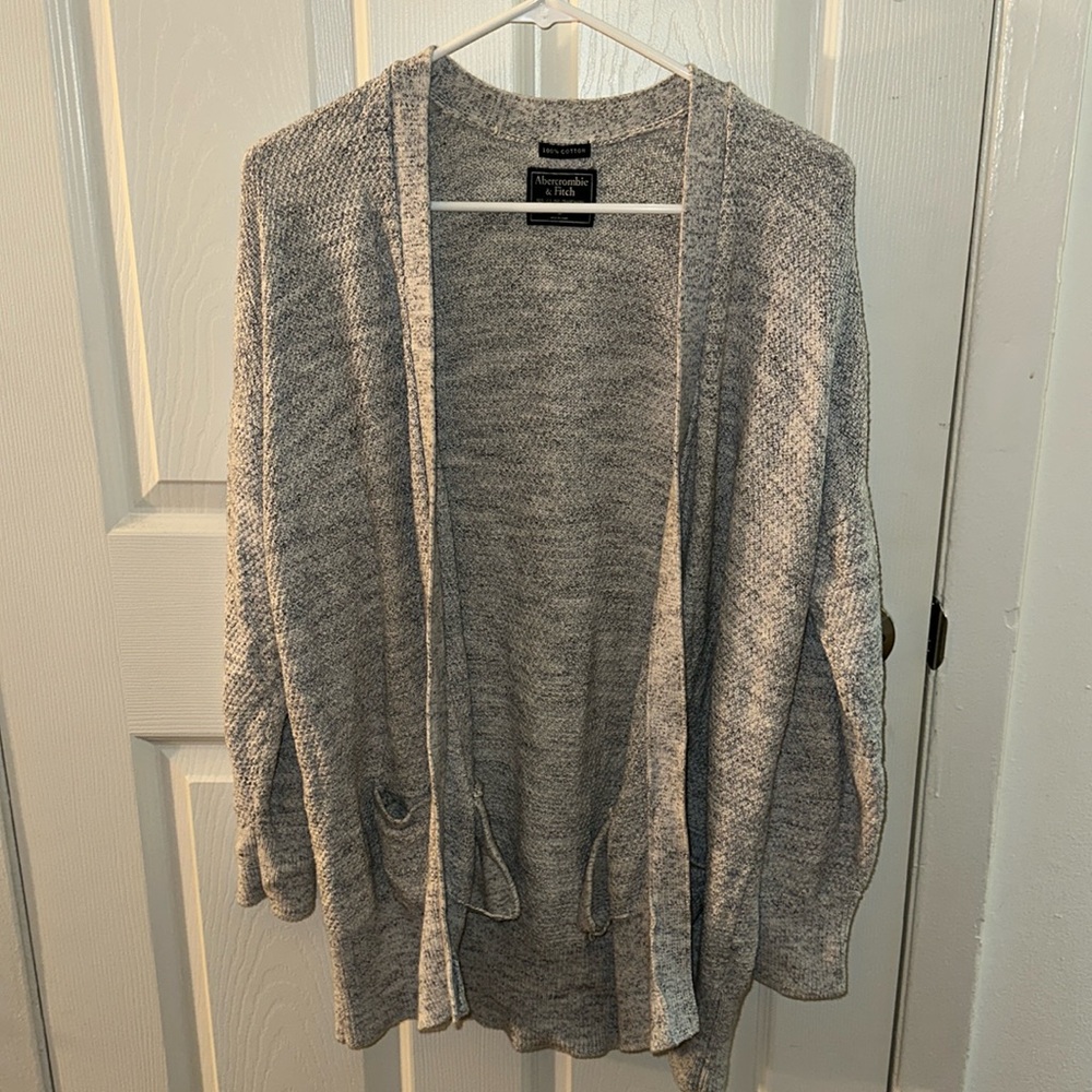 Abercrombie & Fitch Gray Knit Cardigan